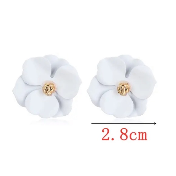 Jewelry - White Gold Filled Floral Earrings